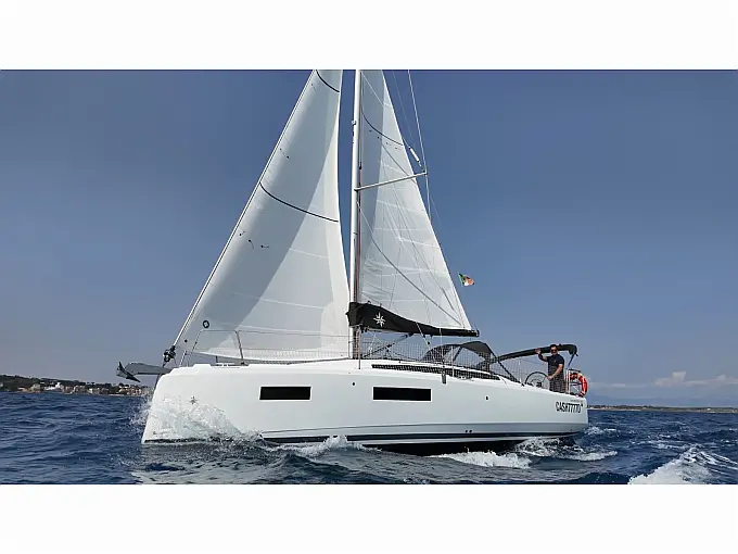 Sun Odyssey 350