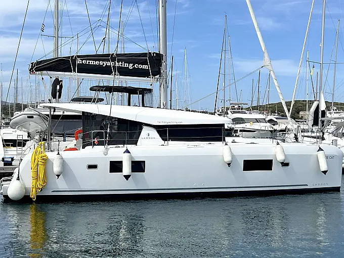 Lagoon 42