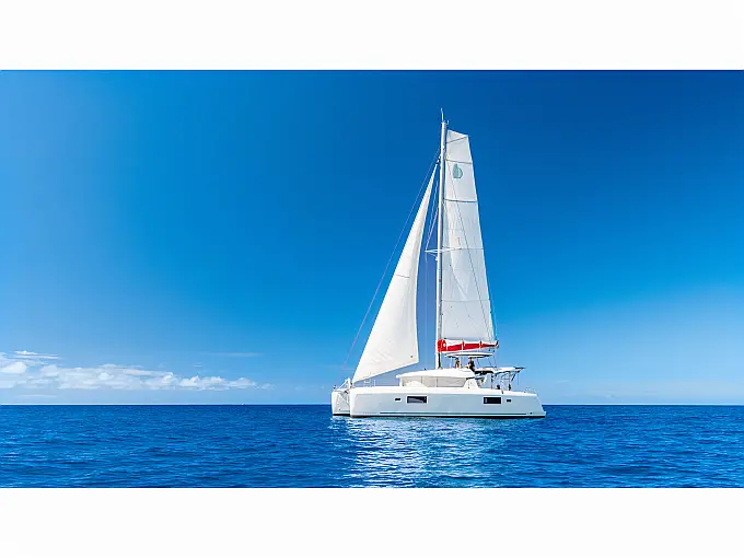 Lagoon 42 