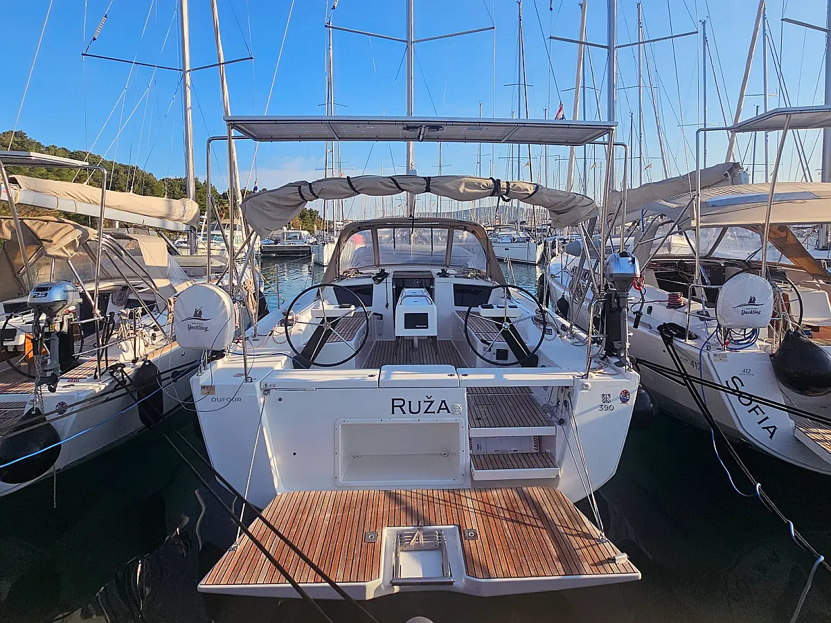 Dufour 390 Grand Large - Ruža  - External image