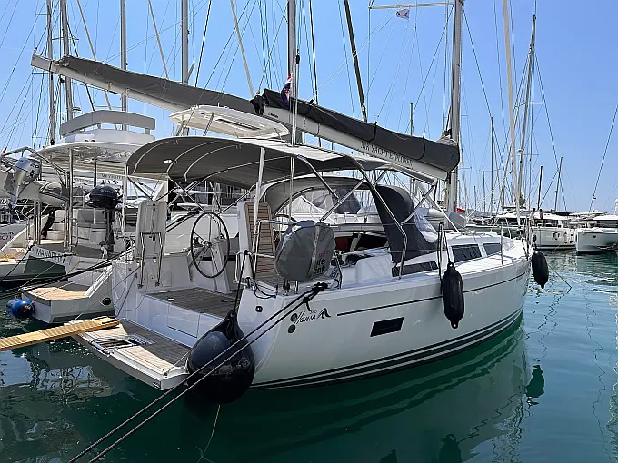 Hanse 388
