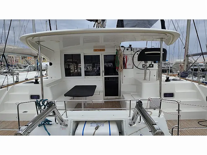 Lagoon 40