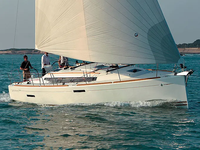 Sun Odyssey 379
