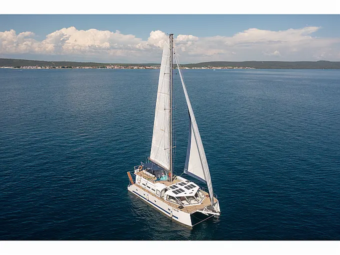 Catamaran (Cabin 4)