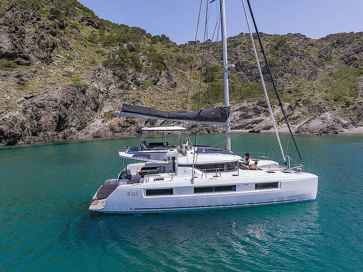 Lagoon 51